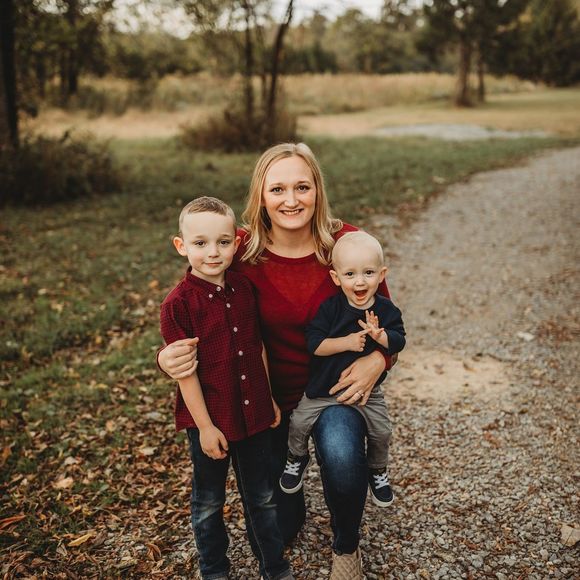 Meet your Posher, Amy - Picture 1 of 1